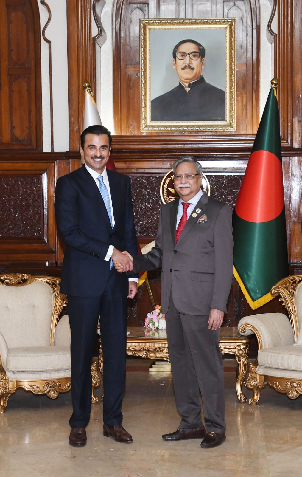 President seeks massive investment from Qatar in Special Economic Zones of Bangladesh