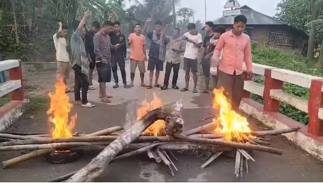 Half-day road, waterway blockade called by UPDF underway in Rangamati