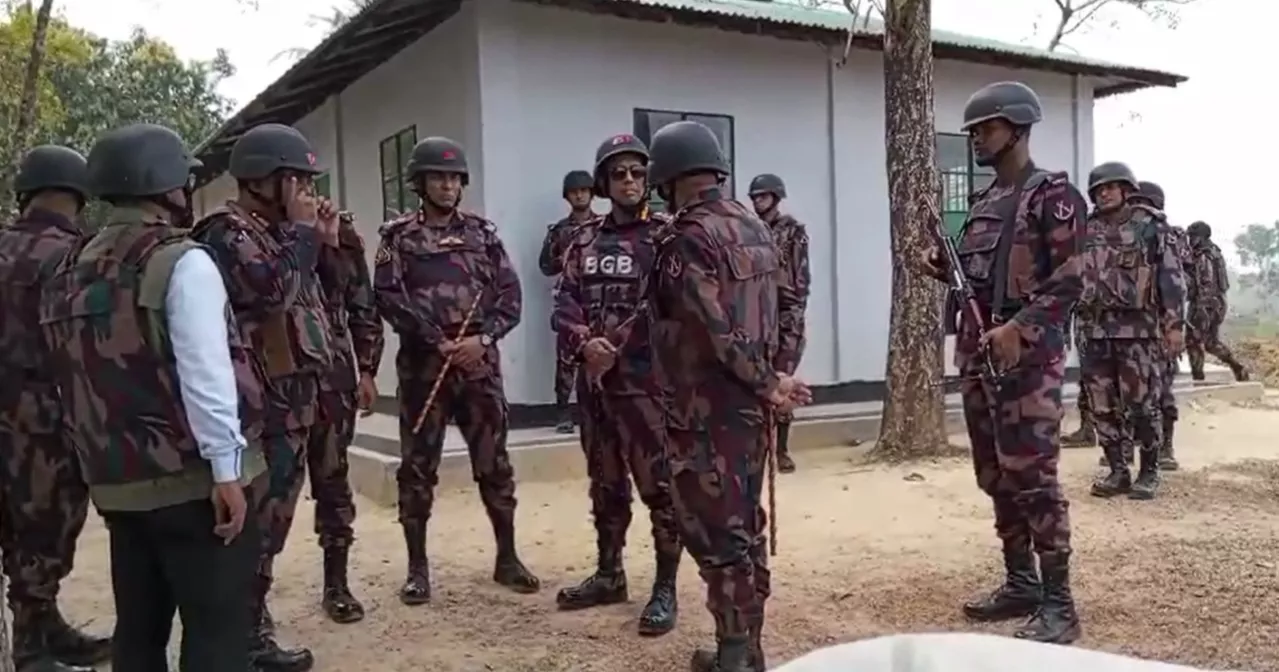Another 13 Myanmar border guards take shelter in Bangladesh
