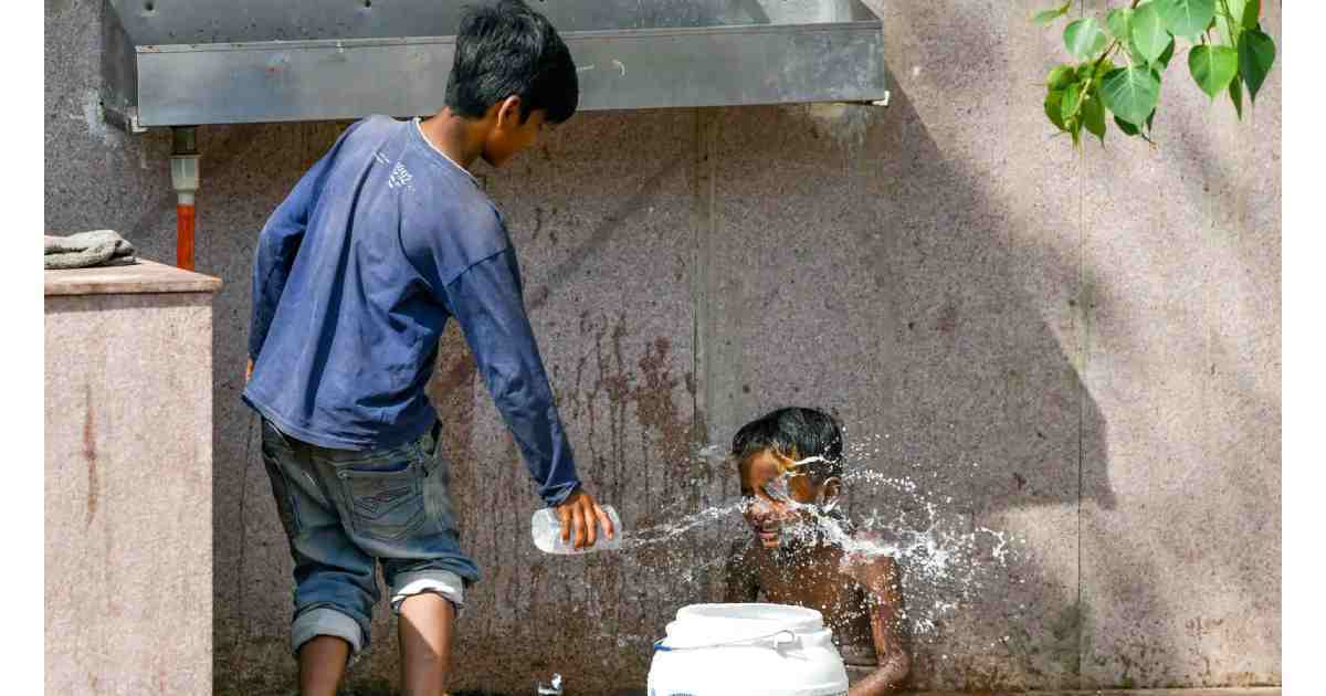 Severe heatwave hits Khulna division and multiple districts across the country