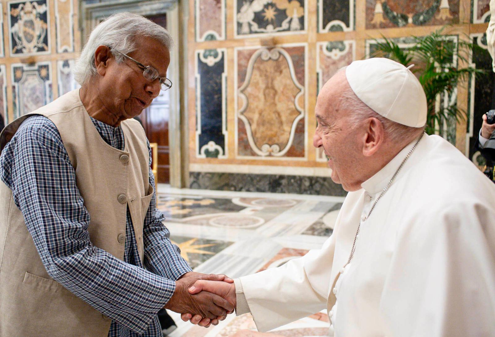 Yunus meets Pope Francis, urges immediate action on Palestine and all conflicts across the world