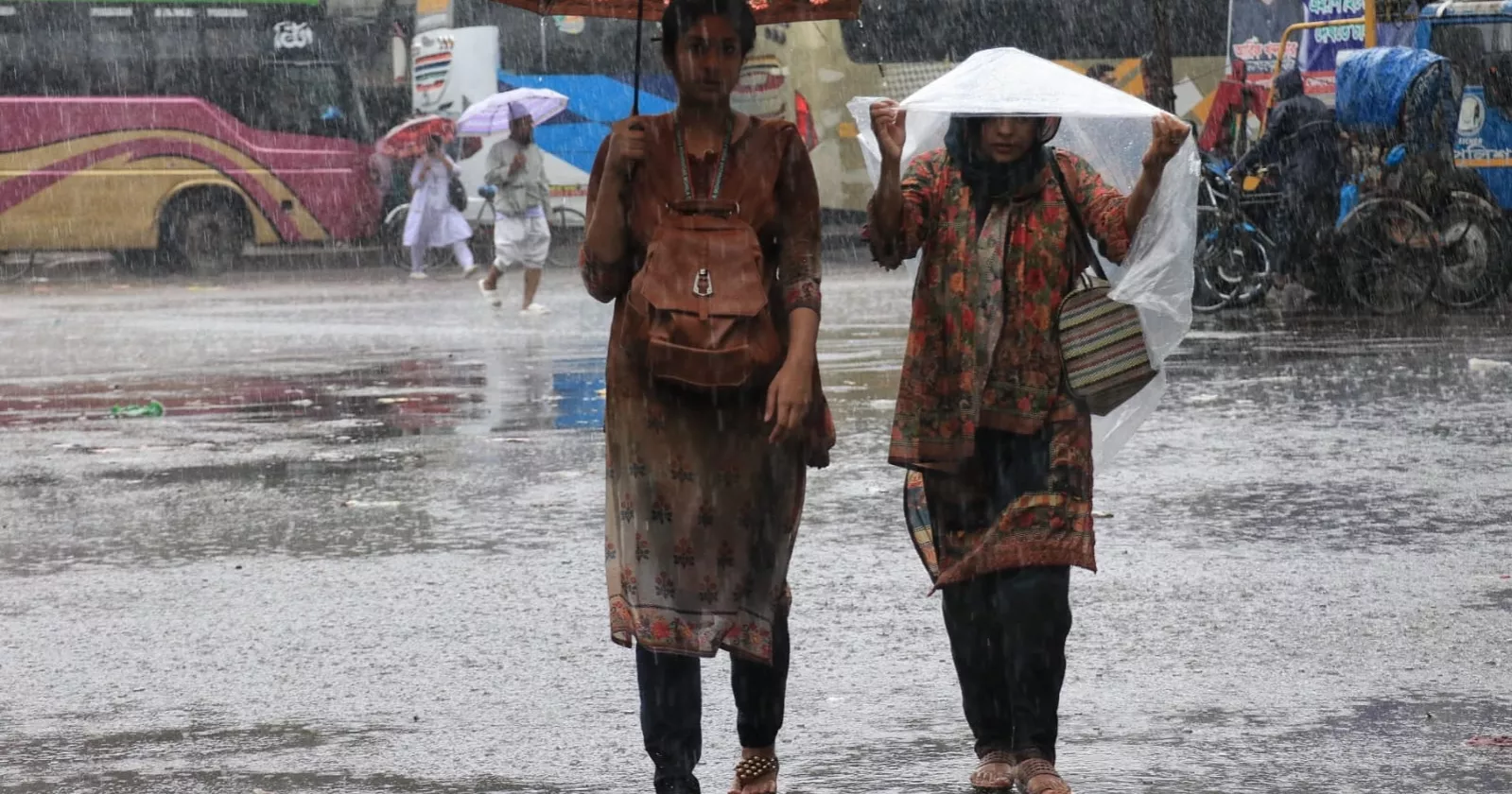 Rains likely to drench Dhaka, six other divisions in 24 hours