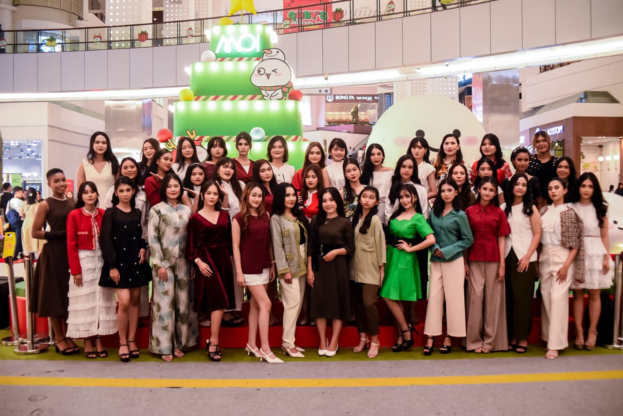 HelloBeauty Dipercaya dalam Mendukung Make-up Fashion Show Brand Pomelo di Quby’s Christmas Town Mall of Indonesia