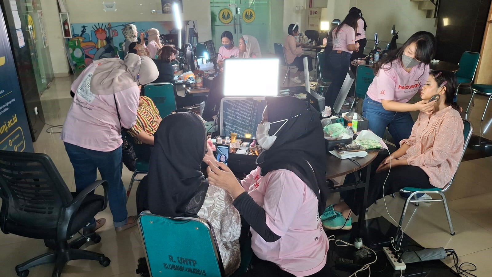 Cari MUA Profesional untuk Momen Spesial? Ini Alasan Mengapa Banyak Orang Memilih HelloBeauty