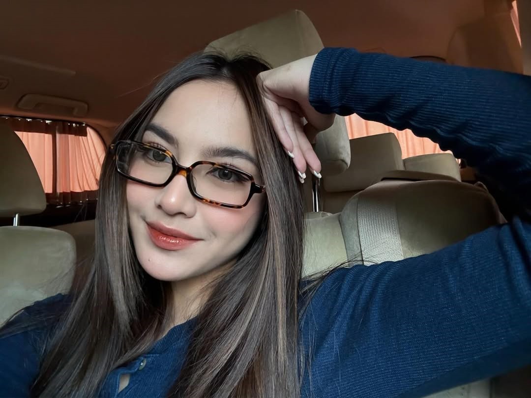 Tampil Natural dan simple ala Mahalini