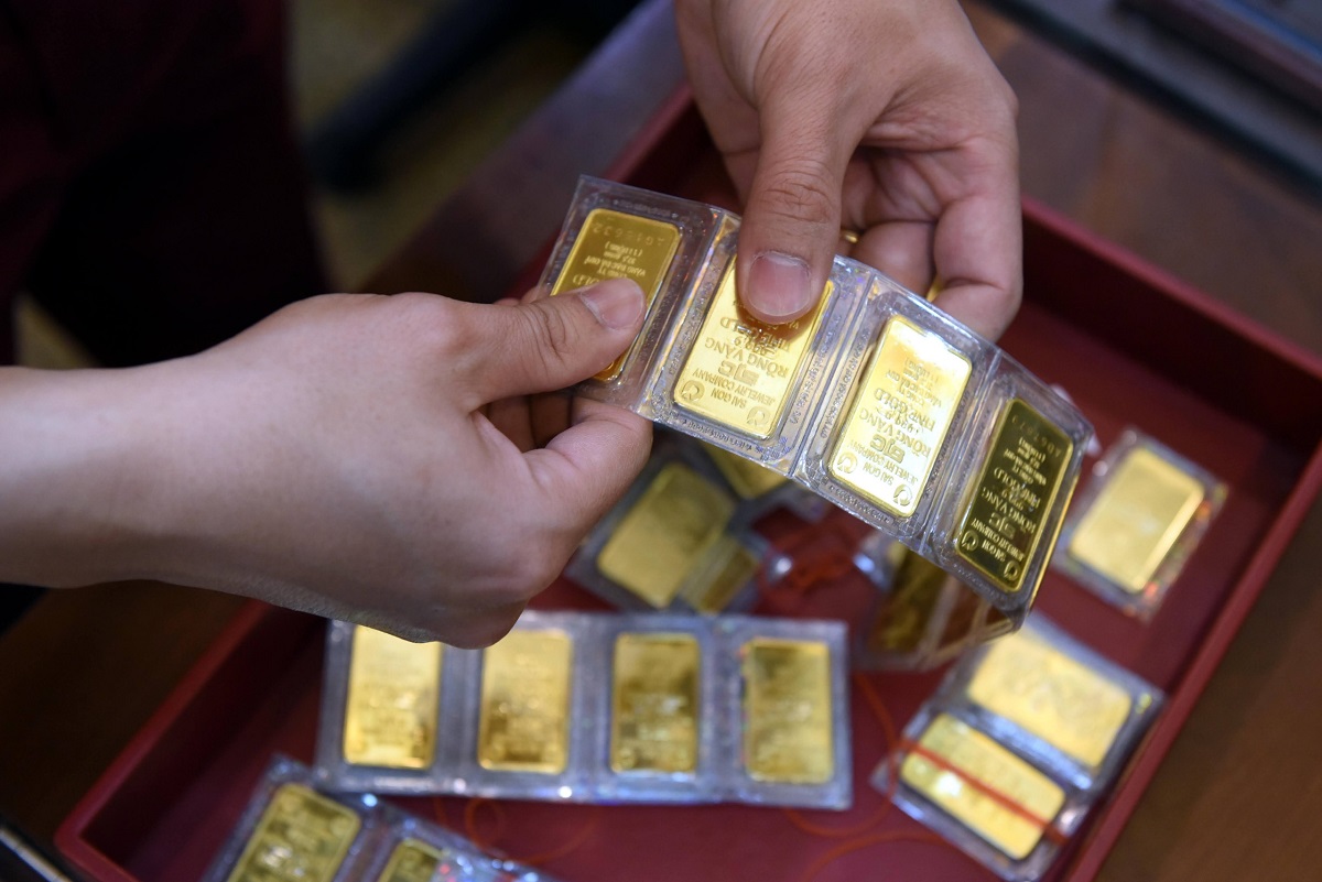 Giấy phép nhập khẩu vàng nguyên liệu chuẩn quy định