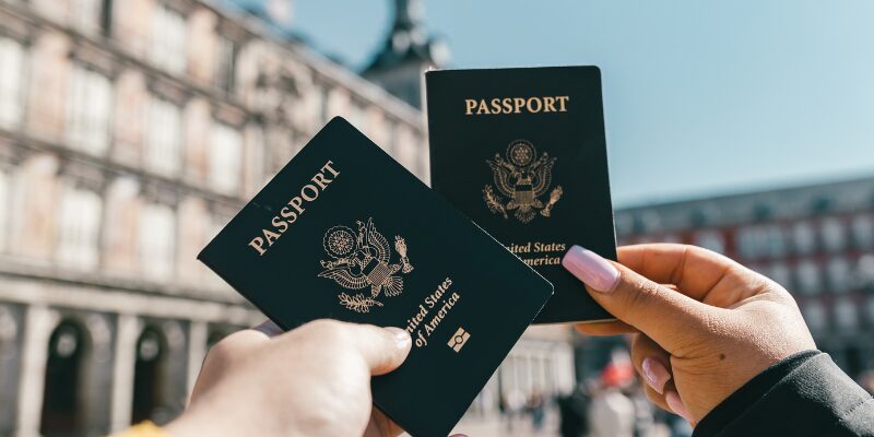 Lệ phí làm hộ chiếu hiện nay là bao nhiêu?