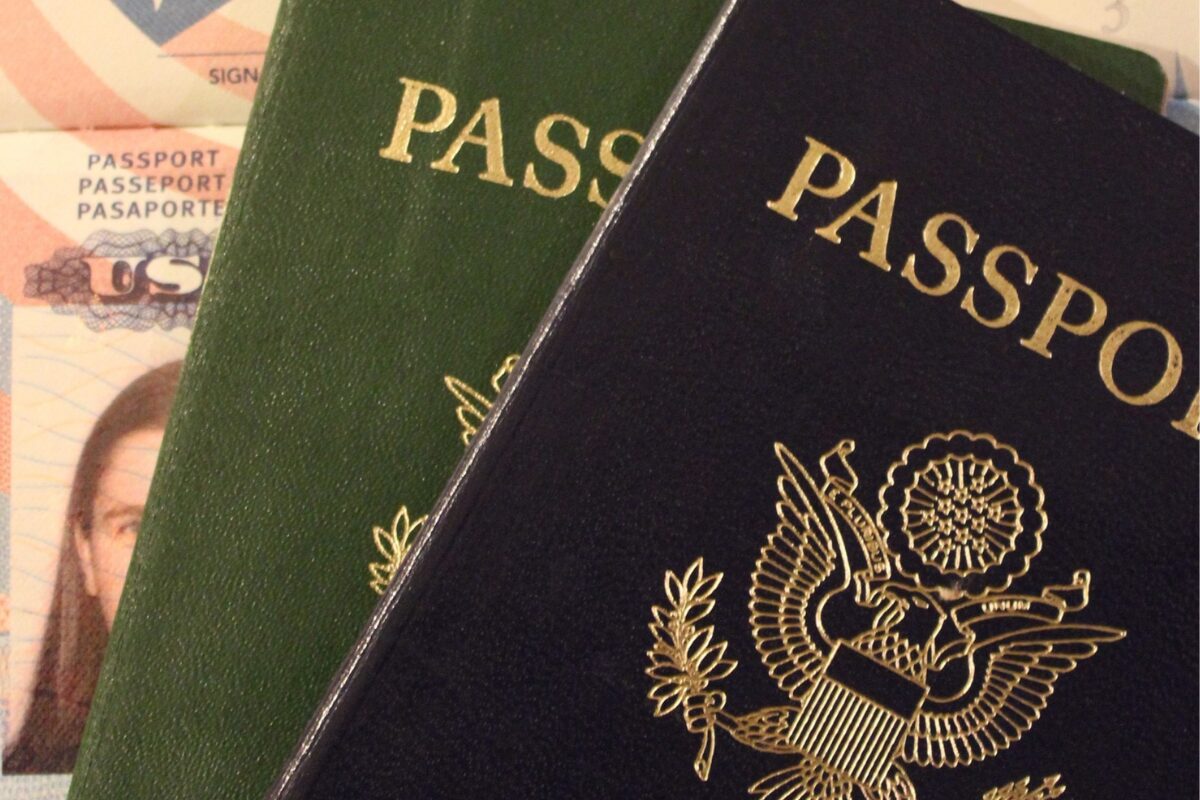 Lệ phí làm hộ chiếu năm 2024 là bao nhiêu?
