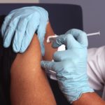 COVID-19 - Pakar Rusia ingatkan vaksin COVID-19 bukan obat mujarab