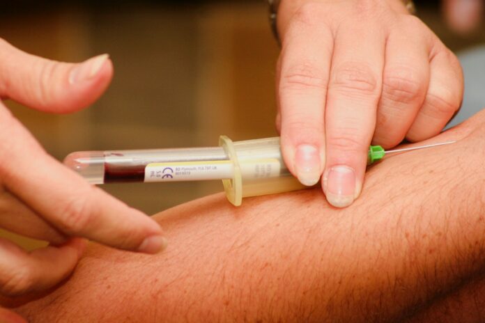 COVID-19 – UEA lakukan tahap uji coba vaksin pada manusia