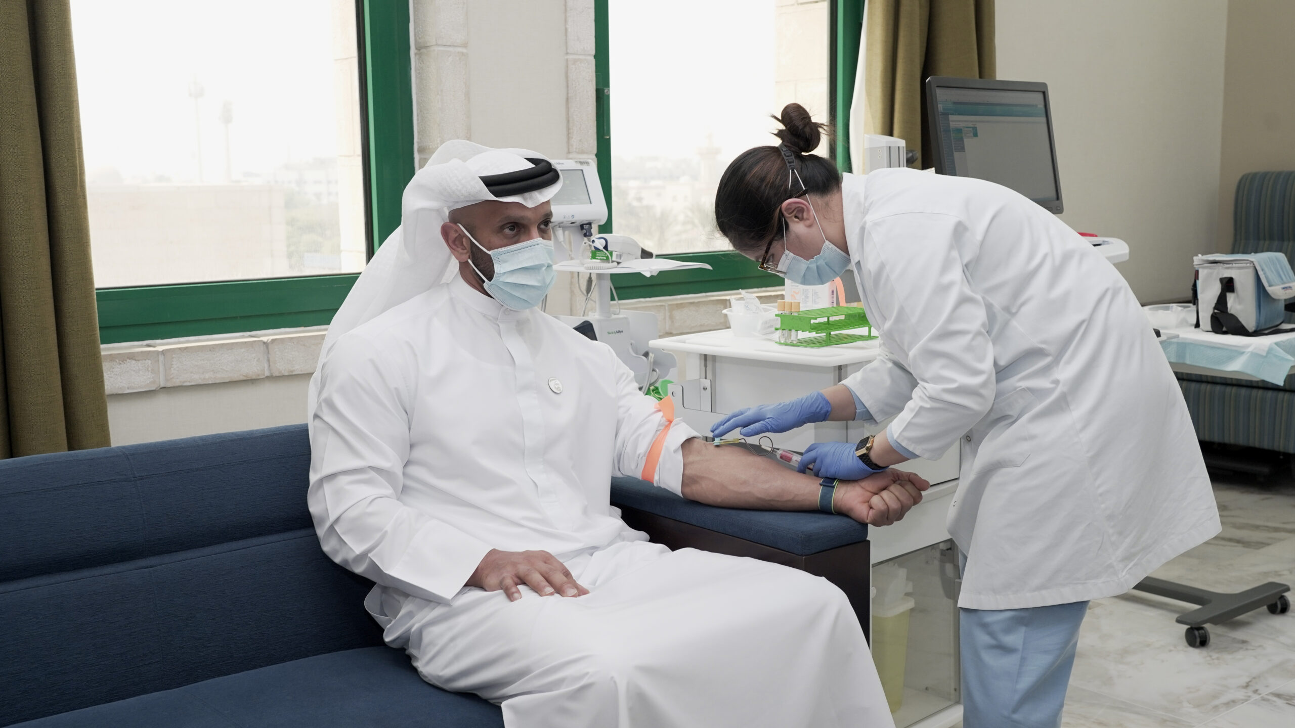 COVID-19 - Pejabat kesehatan senior Abu Dhabi jalani uji klinis vaksin