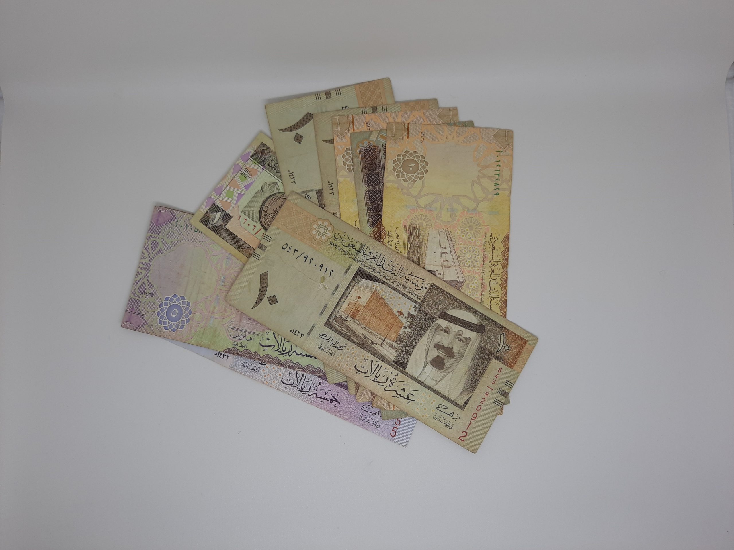 Expatriate remittances from Saudi Arabia jump 33 percent in July