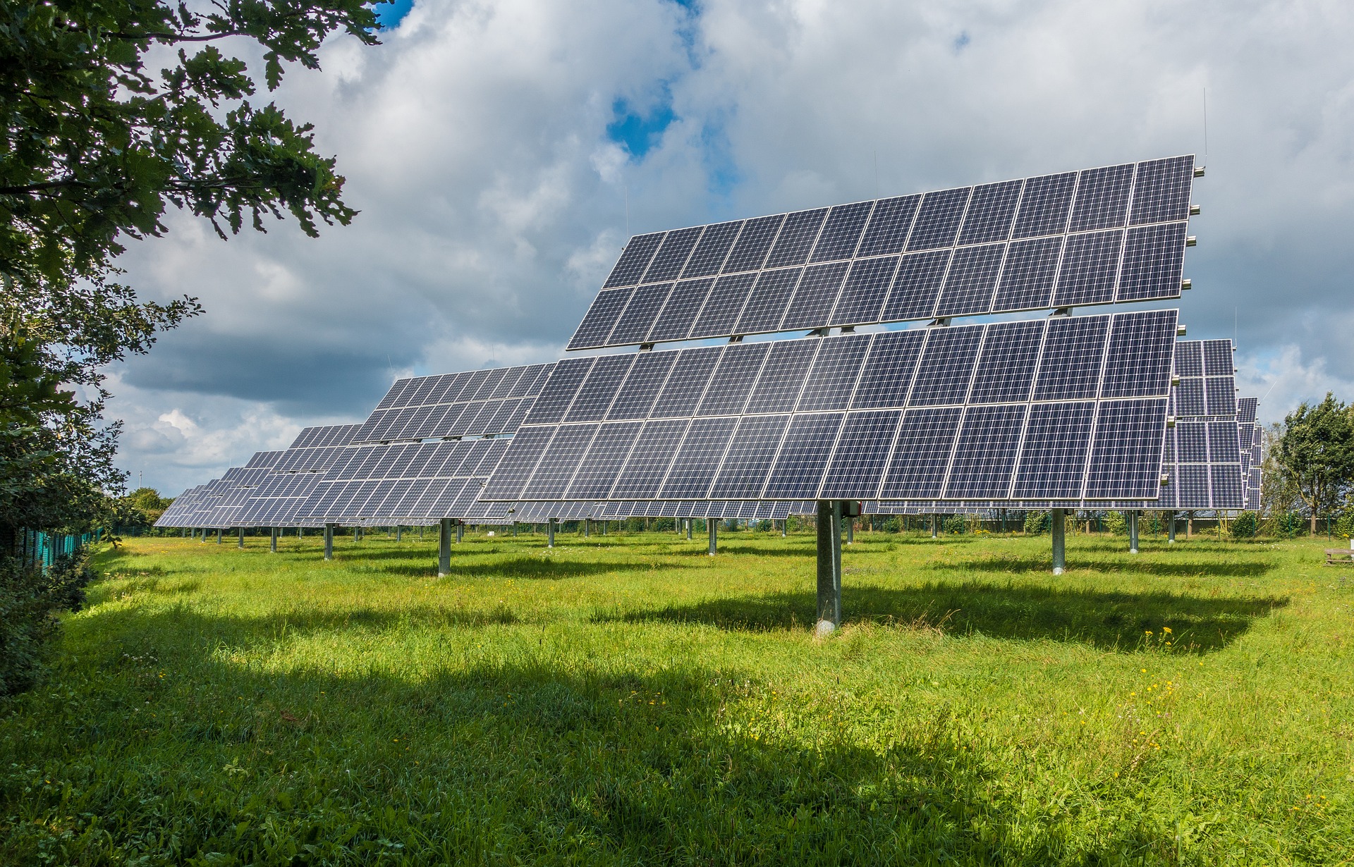 Indonesia to develop solar panel parks in its eastern regions