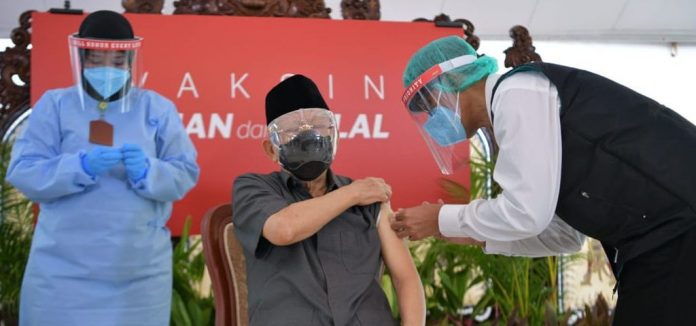 COVID-19 – Indonesian VP receives first dose of CoronaVac vaccine
