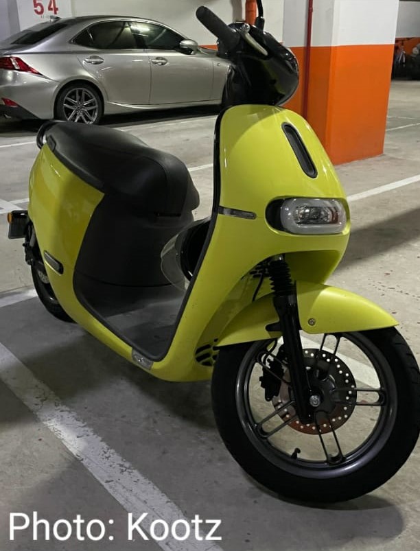 Скутер Gogoro