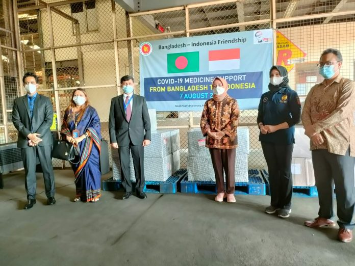 COVID-19 – Bangladesh sends medical aid to Indonesia