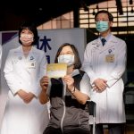 COVID-19 – Presiden Taiwan terima vaksin Medigen buatan dalam negeri