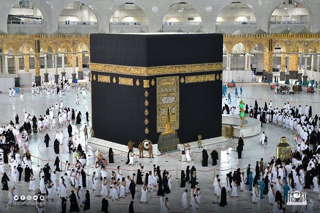 8 million liters of Zamzam distributed to visitors at Grand Mosque during  first third of Ramadan