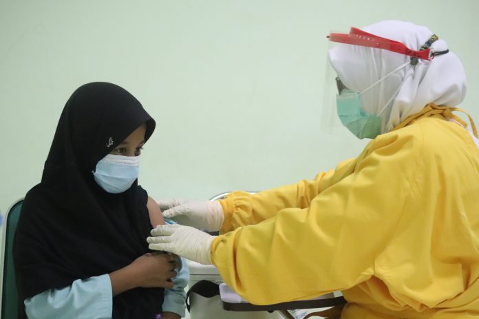 COVID-19 – Indonesian children aged 6-11 to be vaccinated at schools