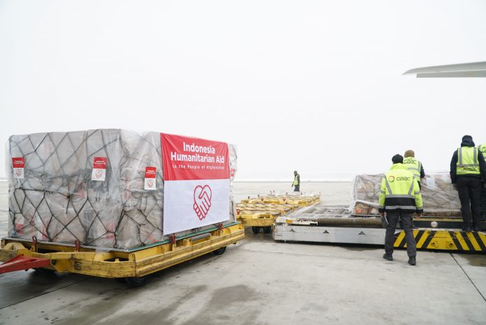 Indonesia sends humanitarian aid to Afghanistan