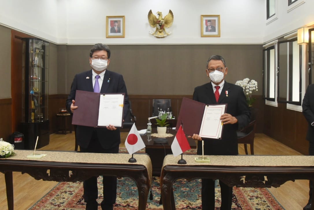 Indonesia, Japan sign cooperation on energy transition