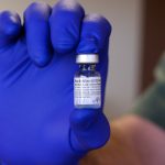COVID-19 – Penelitian: Vaksin Pfizer dan Moderna kurang efektif lawan Omicron