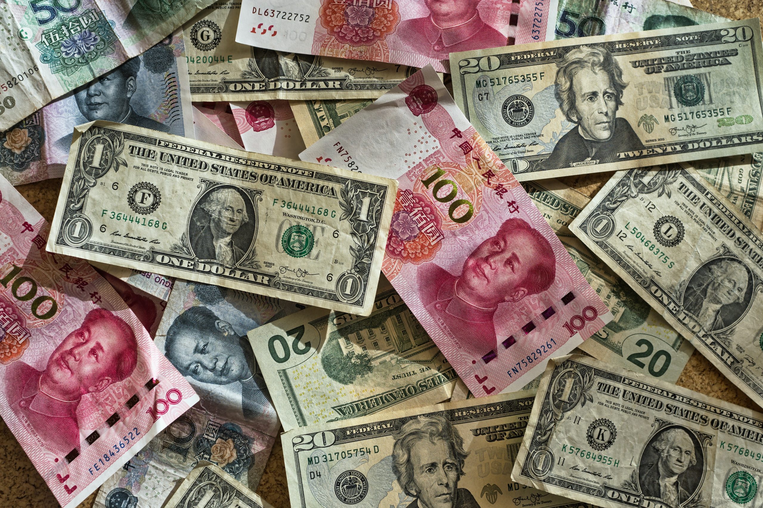 Perbedaan kebijakan moneter China-AS bantu stabilitas yuan