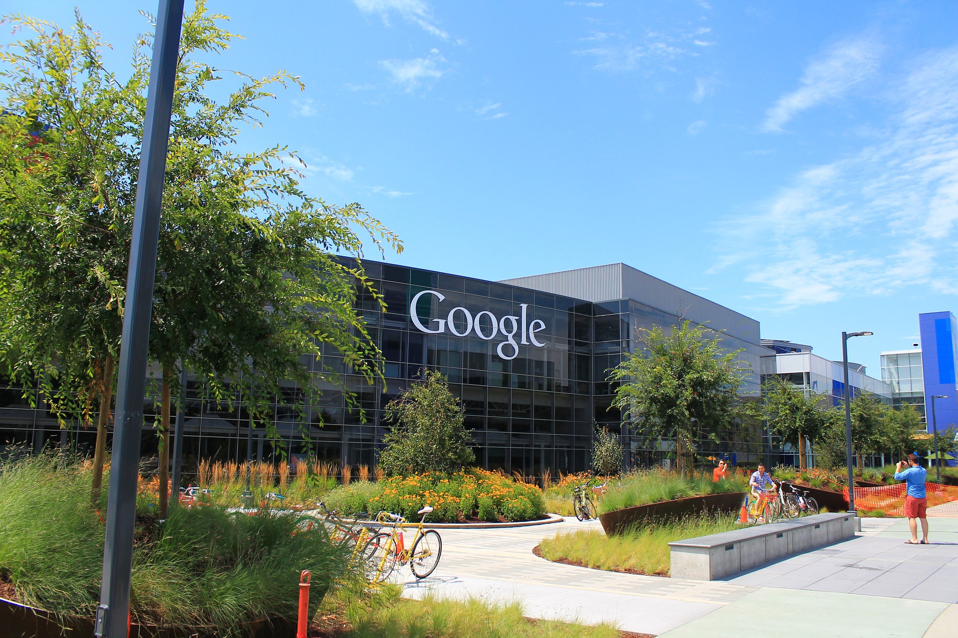 Google beli kantor Central Saint Giles London seharga 1 miliar dolar AS