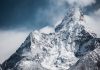 Everest kehilangan lapisan es berusia 2.000 tahun sejak 1990-an