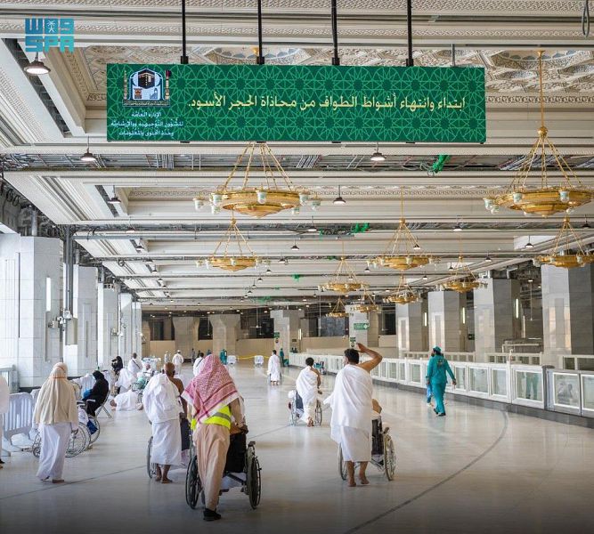 82 multi-language screens installed in Makkah’s Grand Mosque