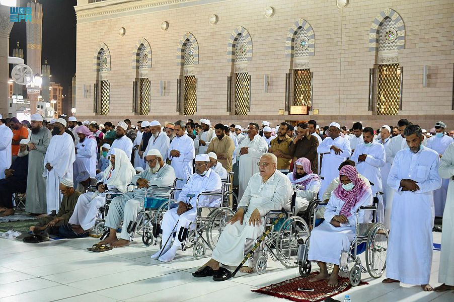 Pemerintah Saudi imbau imam tak baca surat panjang dalam sholat tarawih