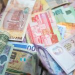 Mata uang negara berkembang terpuruk, dolar AS tetap berkuasa