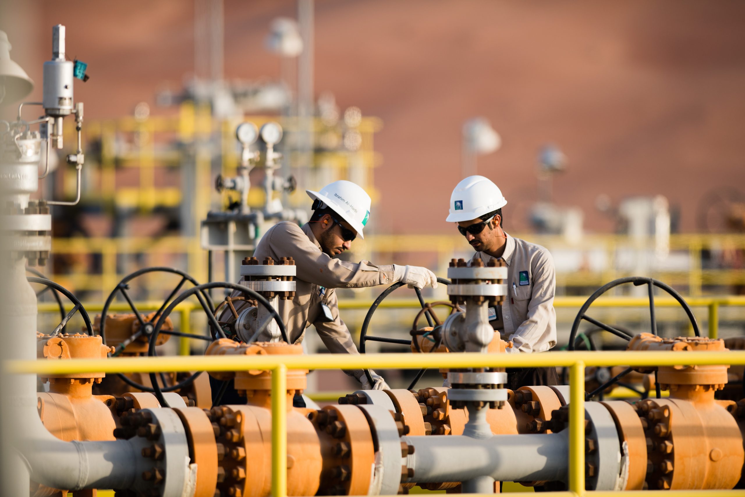 Harga minyak turun, investor tunggu kebijakan OPEC+ dan fokus ke Arab Saudi