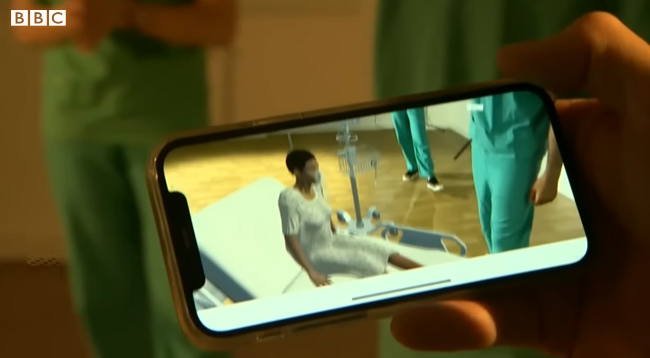pasien holografik rumah sakit inggris