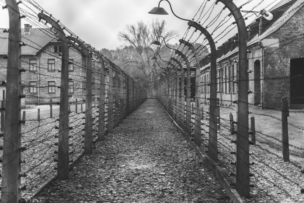 kuburan massal nazi polandia