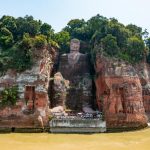 Patung Buddha Sungai Yangtze
