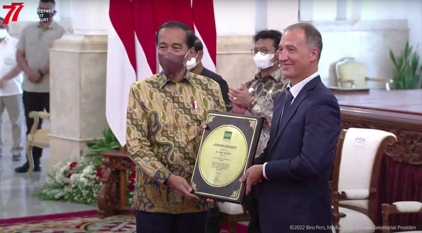 Indonesia wins award from International Rice Research Institute