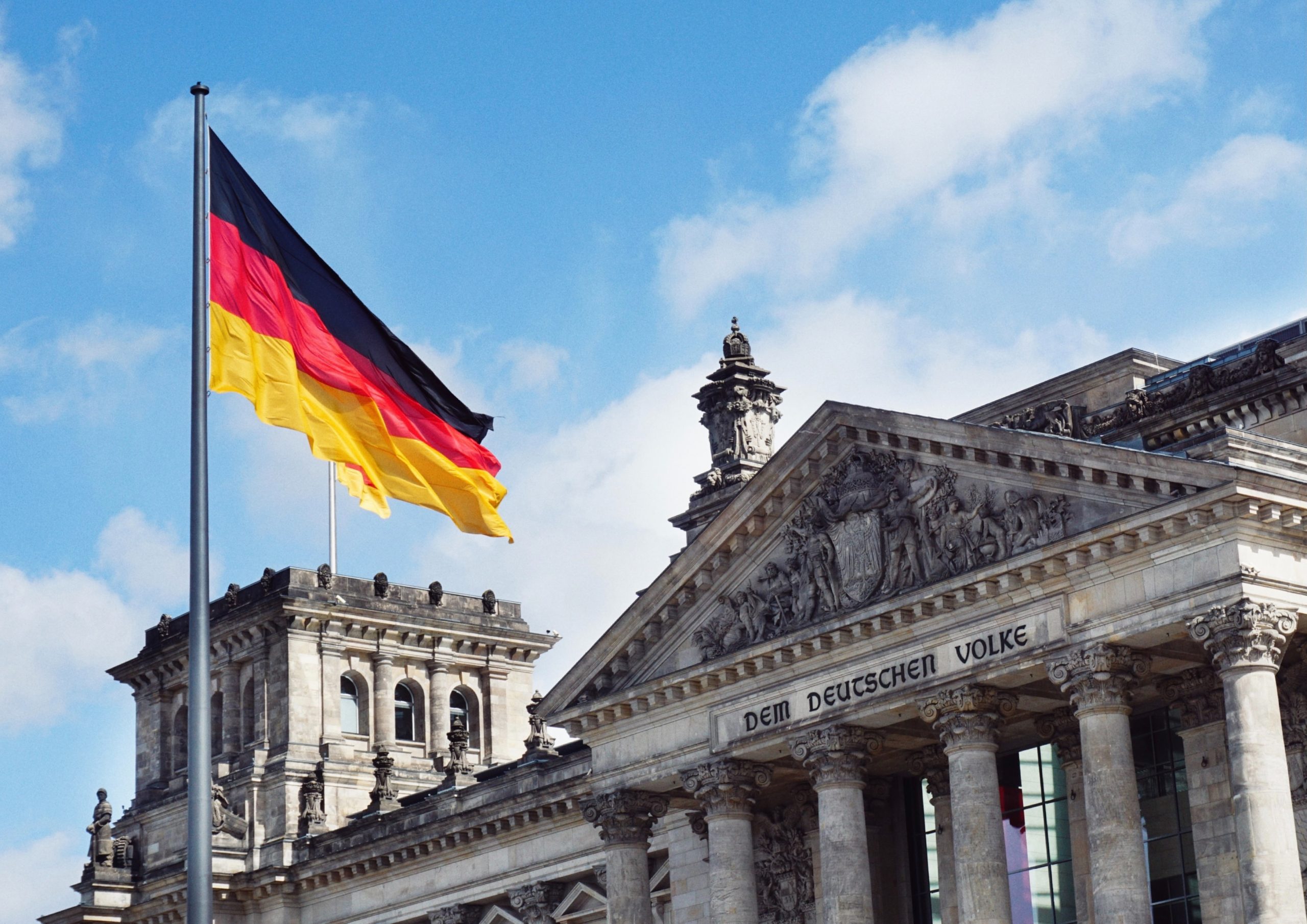 Ekonomi Jerman kehilangan nilai tambah 265 miliar dolar akibat perang