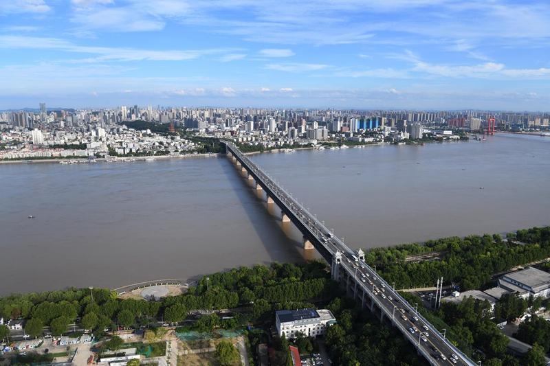 Jembatan Sungai Yangtze Wuhan