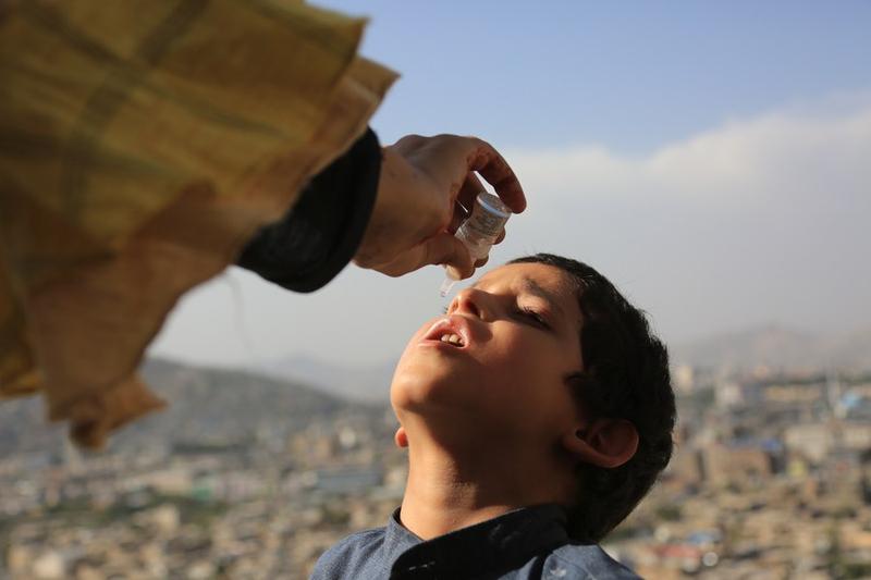 Vaksinasi polio di Afghanistan