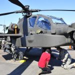 Helikopter serbu AH-64 Apache