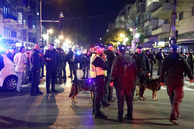 Penembakan di Tel Aviv 