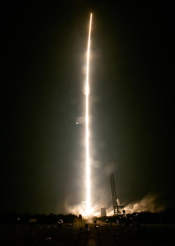 Roket SpaceX Falcon 9