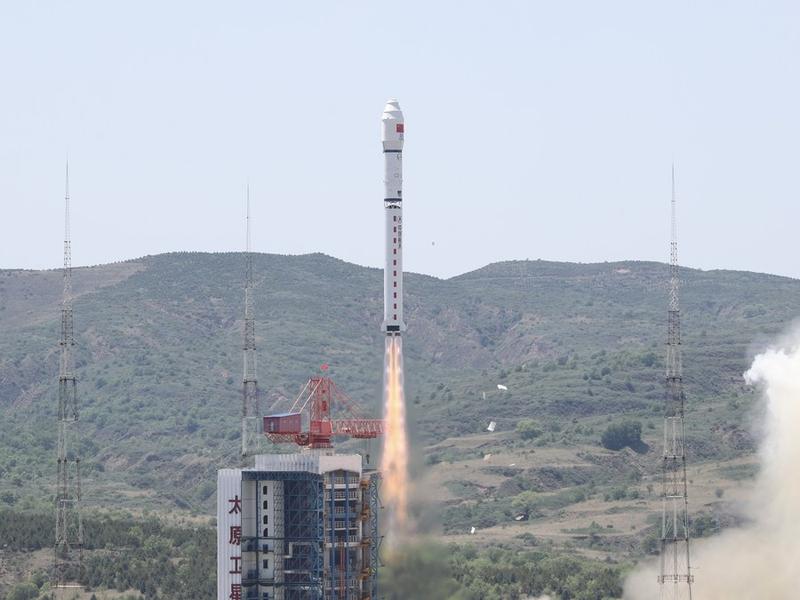 Roket Long March-2D China