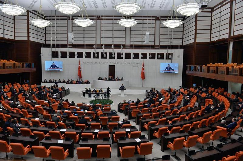Parlemen Turkiye melakukan pemungutan