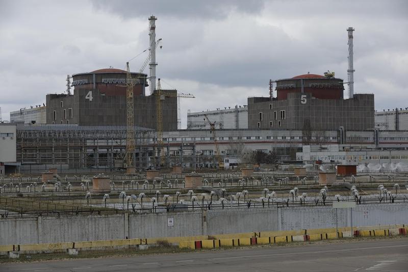 Foto yang diabadikan pada 29 Maret 2023 ini menunjukkan pembangkit listrik tenaga nuklir Zaporizhzhia di Ukraina selatan. (Xinhua/Victor)