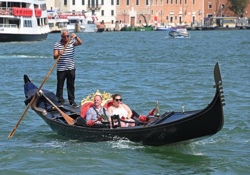 Venesia melarang kapal pesiar