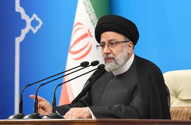 Presiden kedelapan Iran