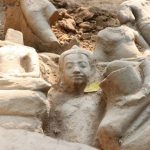 Patung-patung Buddha yang ditemukan