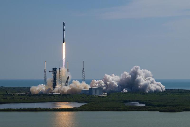 Roket Falcon 9 mengalami